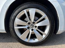 ŠKODA Superb Photo 5