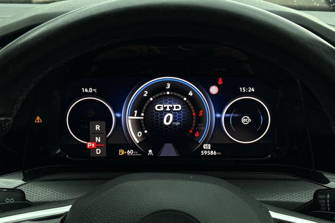 VOLKSWAGEN Golf Photo 15