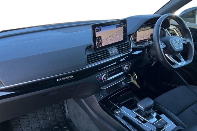 Audi Q5 Photo 2