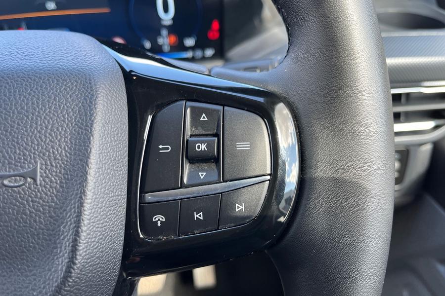 Ford TRANSIT CUSTOM Photo autoimg-15b8a8b70c73e4068b230cd2710426e6cdc3f191.jpg