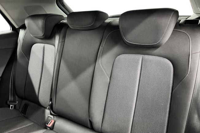 Audi Q2 Photo 9