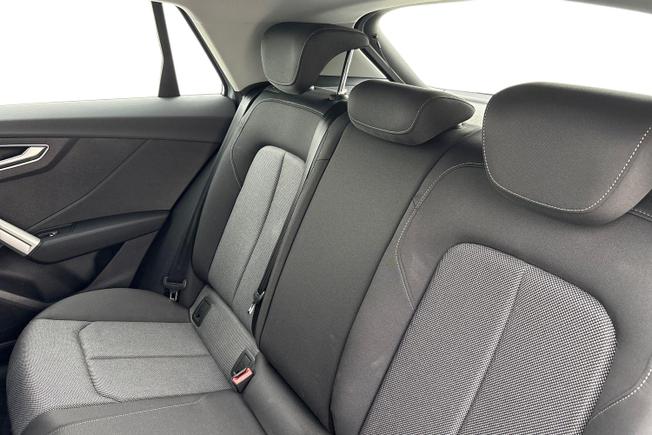 Audi Q2 Photo 9