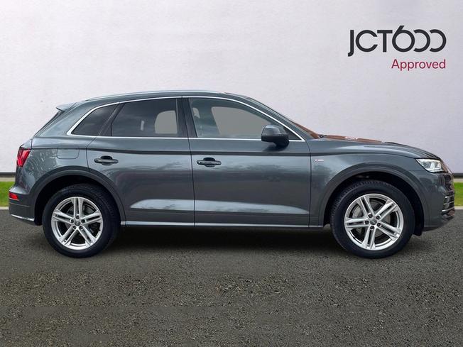 AUDI Q5 Photo 4