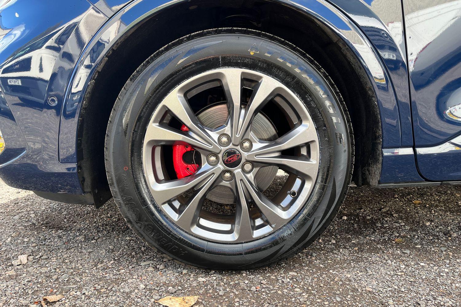 Ford KUGA Photo 25