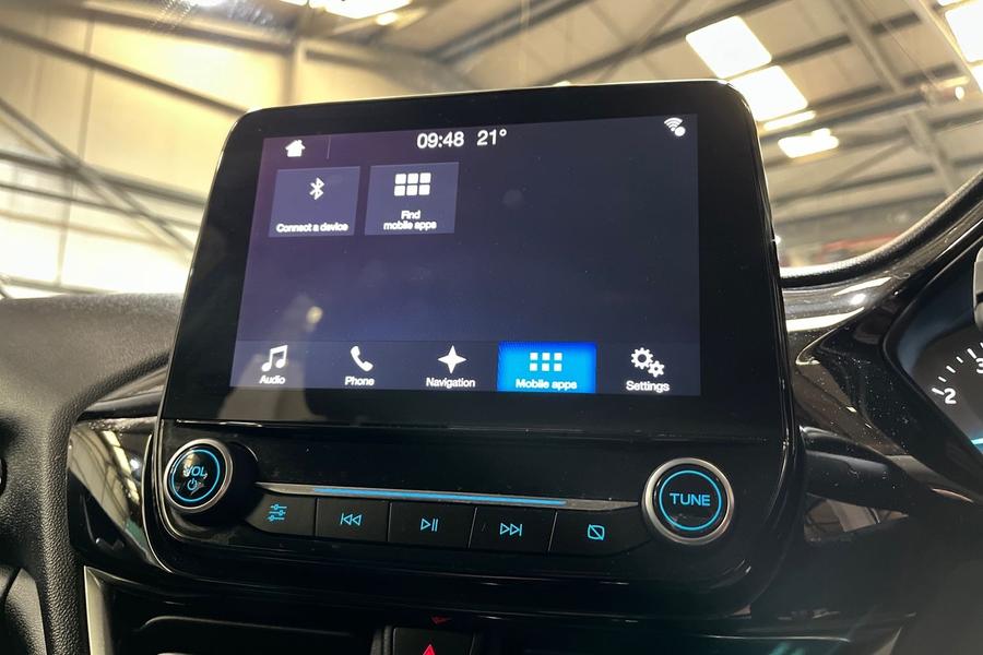 Ford FIESTA Photo autoimg-15c40501172235ff1c6f5fd4d74f867a53fa6e28.jpg