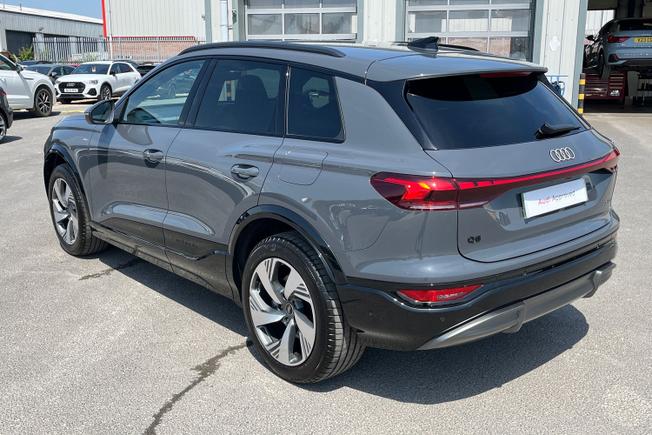AUDI Q6 E-Tron Photo 50