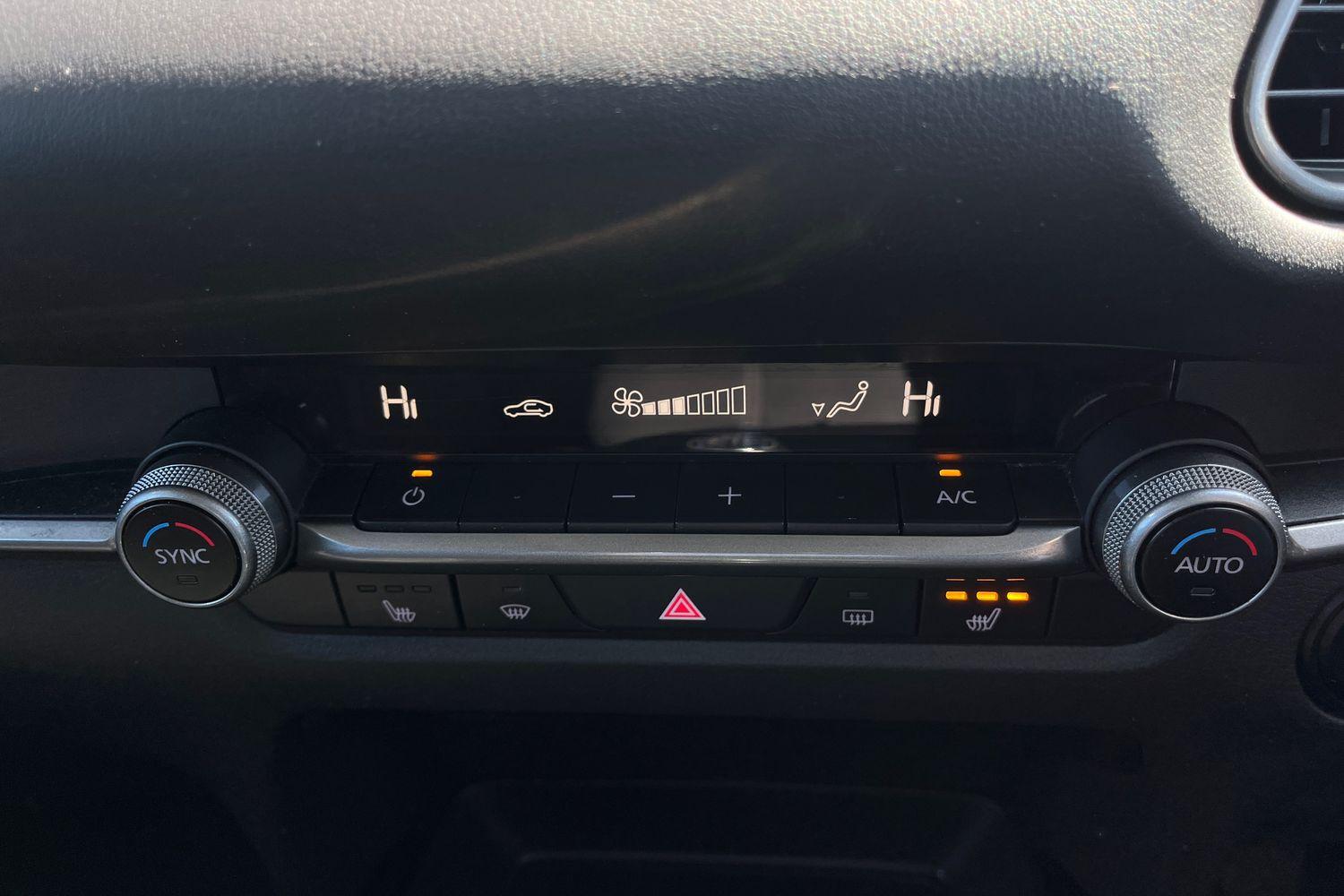 Mazda CX-30 Photo 36