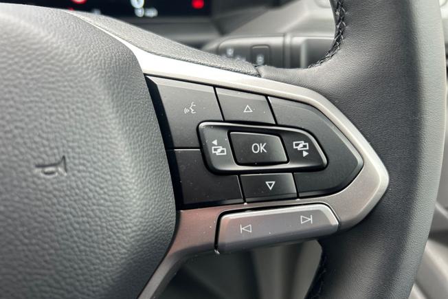 VOLKSWAGEN e-Transporter Photo 17