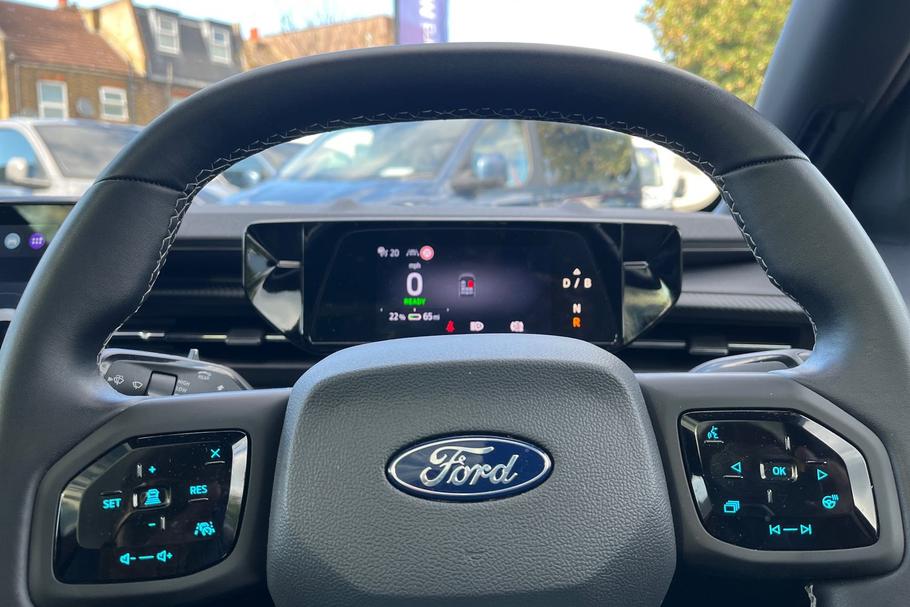 Used Ford EXPLORER 23