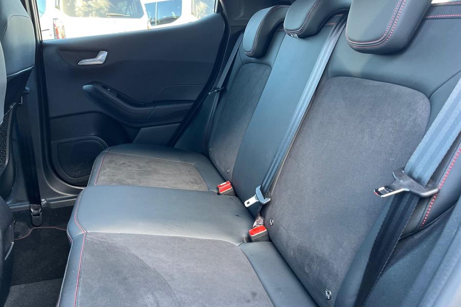 Ford FIESTA Photo autoimg-15c9b6b53baef614d9585b506a18eb61ed4c194b.jpg