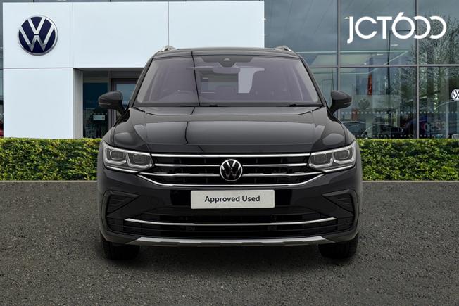 VOLKSWAGEN Tiguan Photo 8