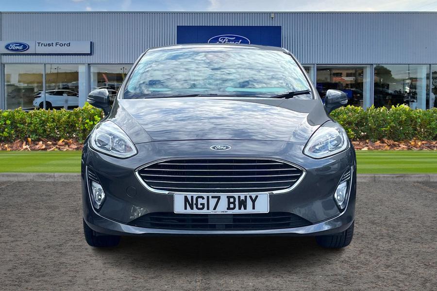 Ford FIESTA Photo autoimg-15cc9a3d1e94faf14803c91cc5192e4a308b6675.jpg