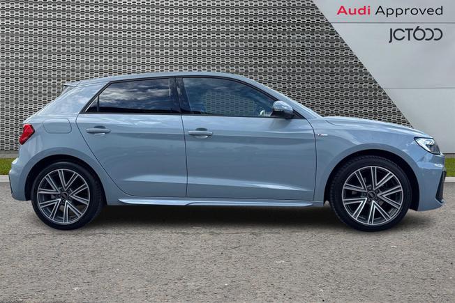 AUDI A1 Photo 4