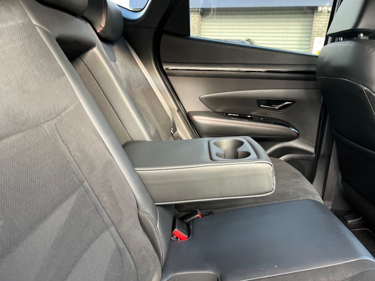 Hyundai TUCSON Photo 32