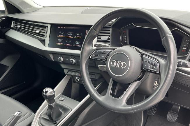 AUDI A1 Photo 6