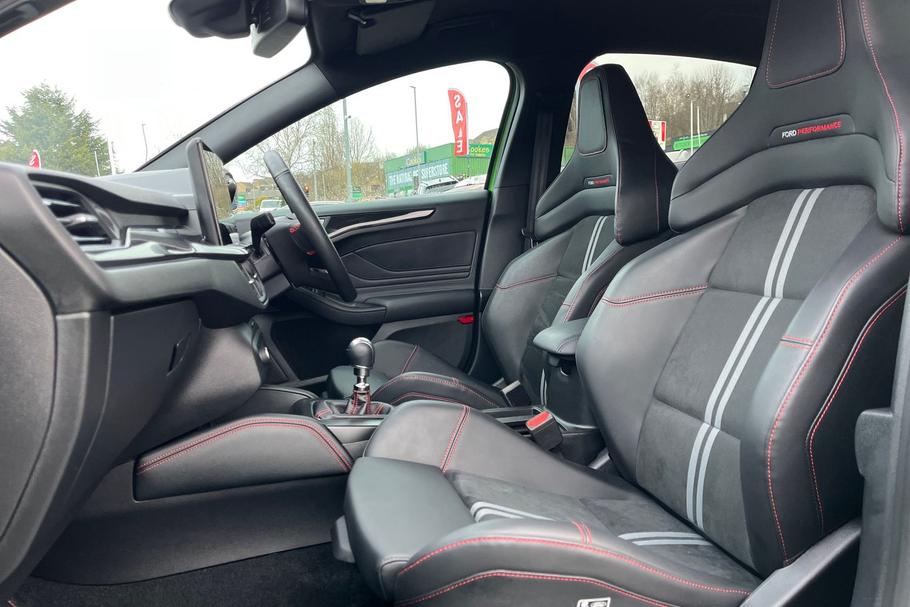 Used Ford FOCUS ET72VAH 19