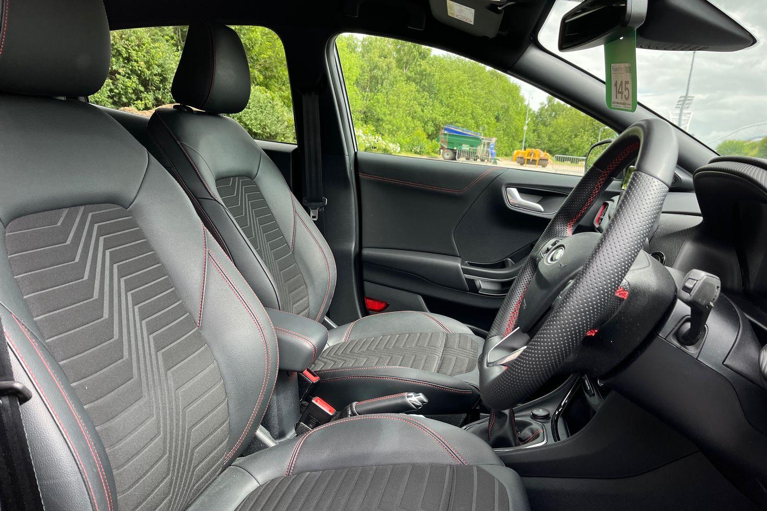 Ford PUMA Photo 16