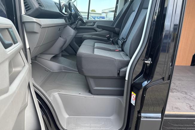 VOLKSWAGEN Crafter Photo 46