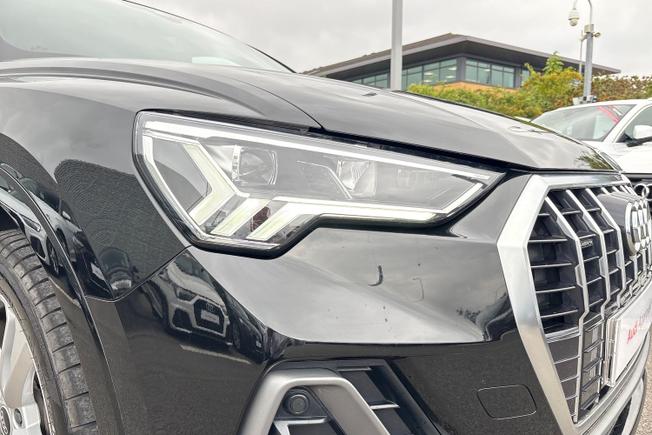 Audi Q3 Photo 19
