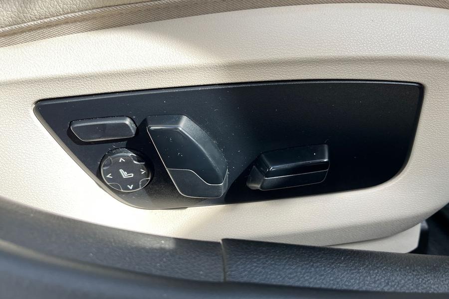 BMW 5 SERIES Photo autoimg-15df88f918d56dd1e81e0d34ccc843b76c4bba11.jpg