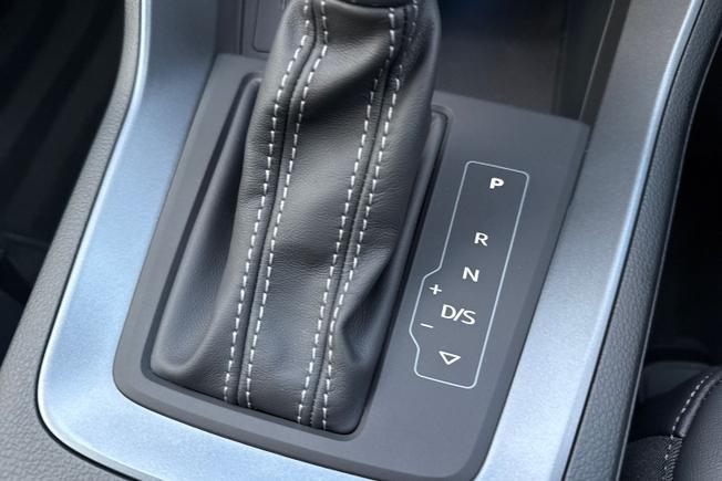 AUDI Q3 Photo 25