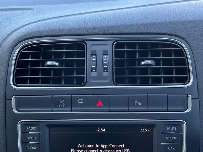 VOLKSWAGEN Polo Photo 47