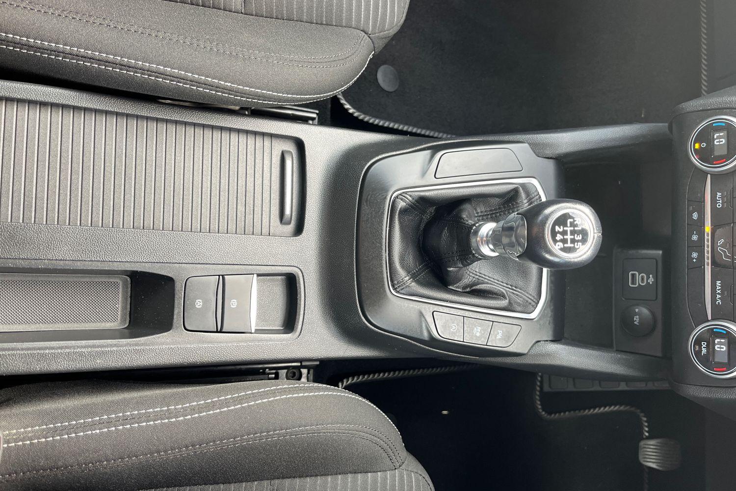 Ford FOCUS Photo 31