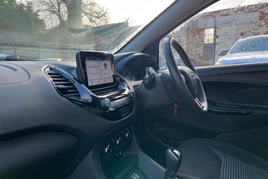 Ford KA+ Photo autoimg-15edb2c51b19f747eeb97c05974b5946856a9219.jpg