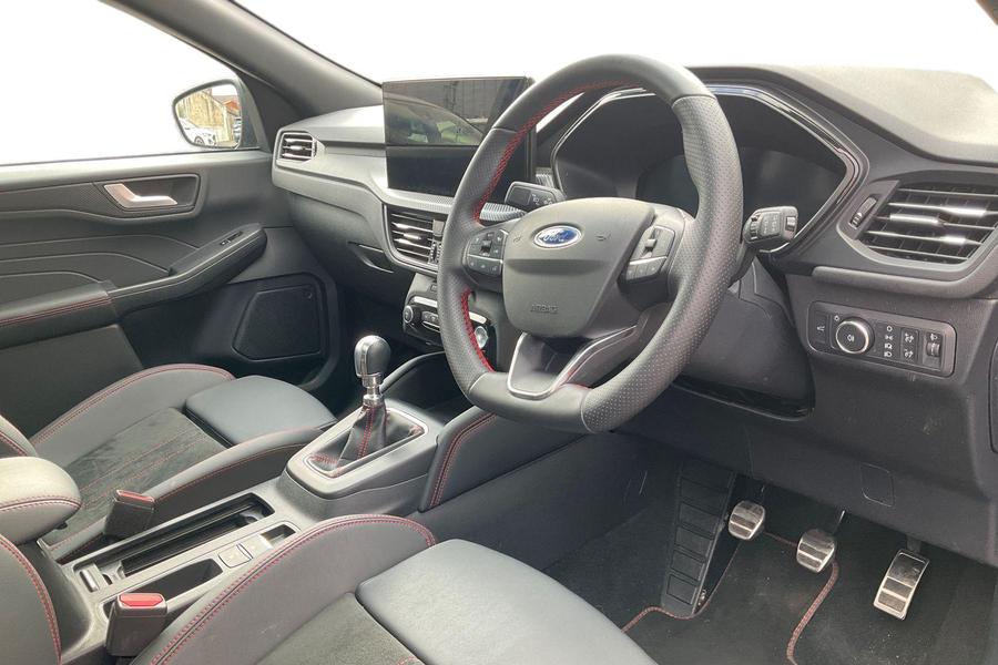 Ford KUGA Photo autoimg-15f0e75a1106227ffd677410045938c2a967d0be.jpg