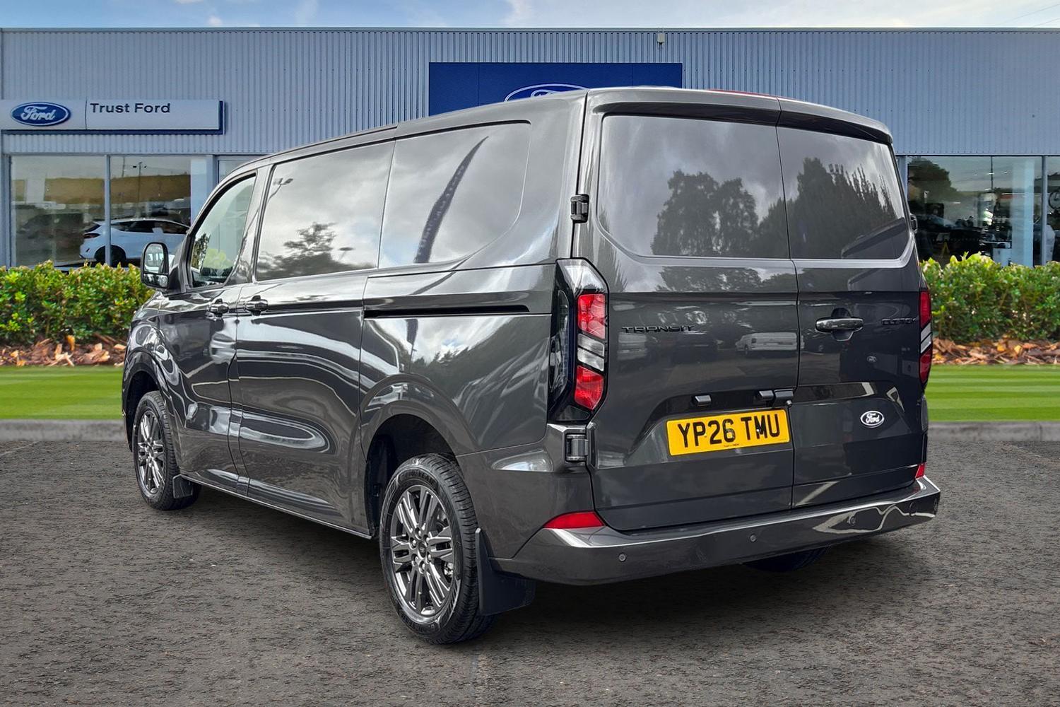 Ford TRANSIT CUSTOM Photo 1
