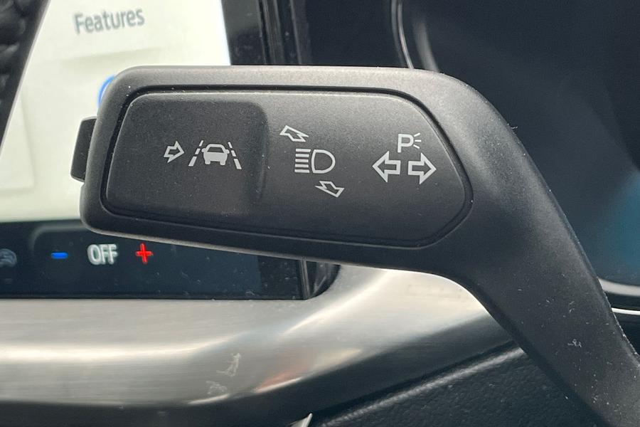 Ford FOCUS Photo autoimg-15f4fc108c605e3da8e22f4b7903e8743009c4bd.jpg