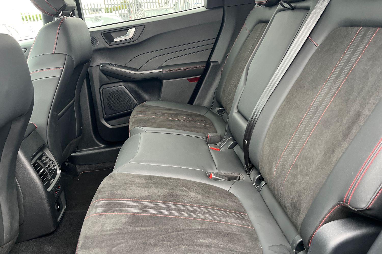Ford KUGA Photo 19