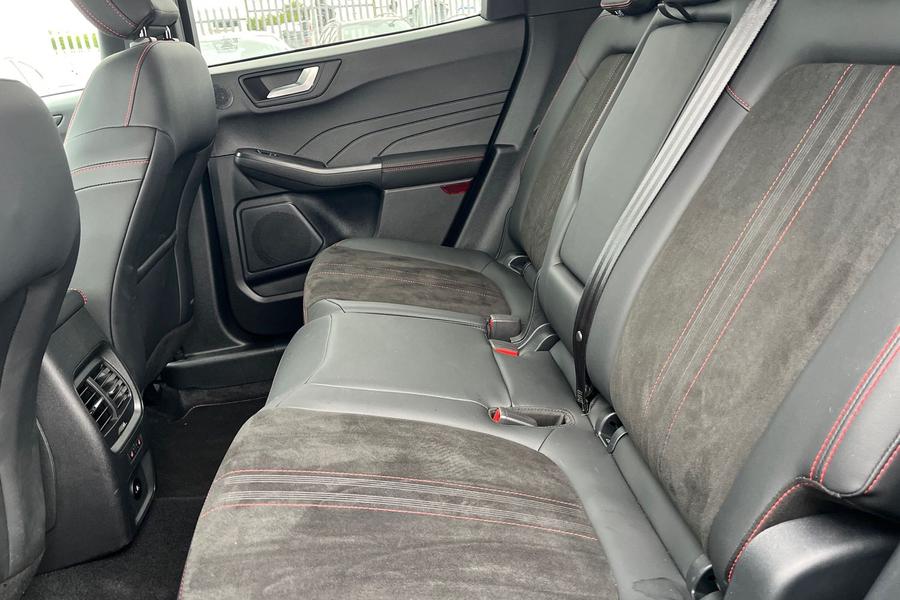 Ford KUGA Photo autoimg-15f643f27d30f1d5fe9cf7d2c977311c31b0170c.jpg