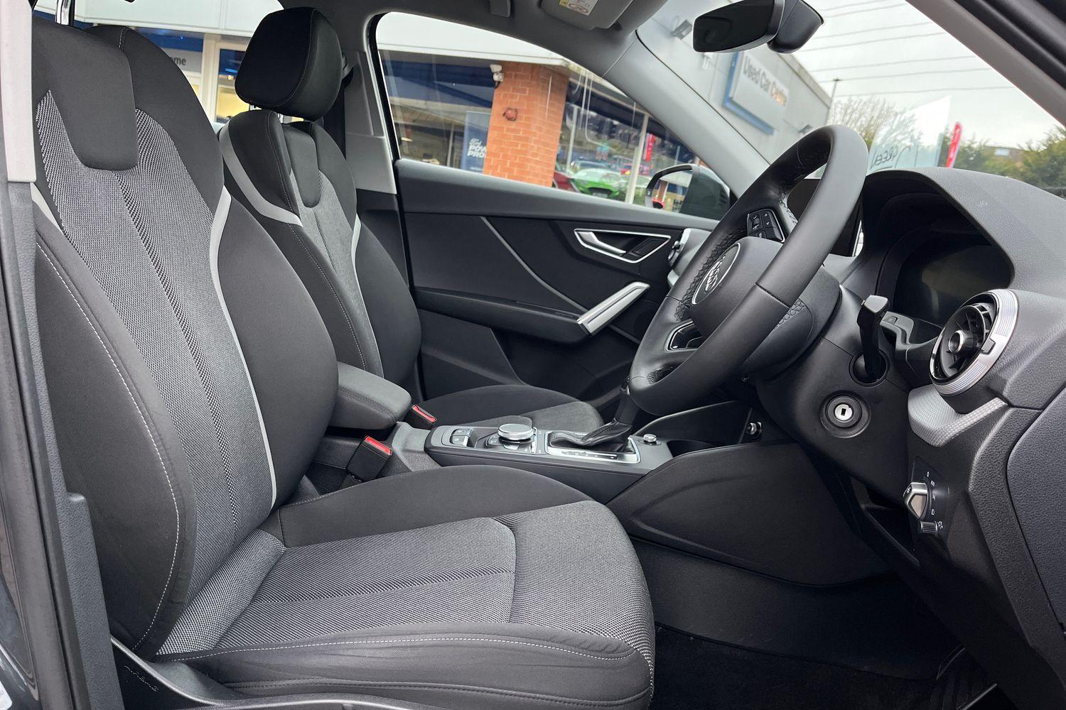 Audi Q2 Photo 16