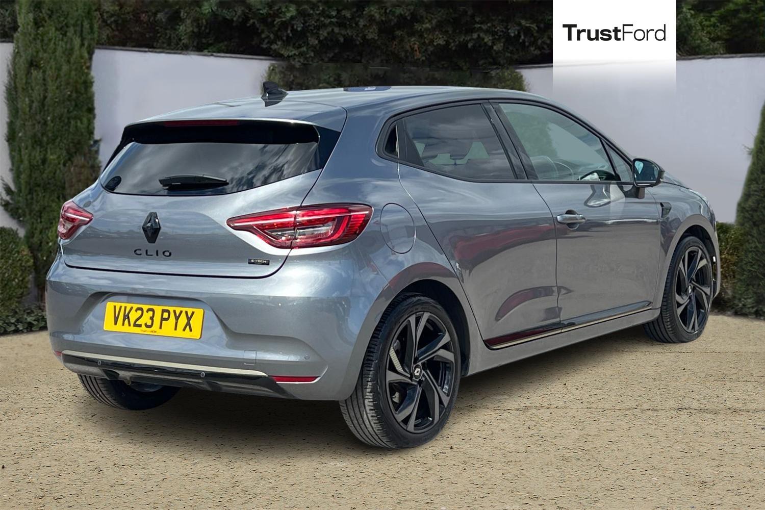 Renault CLIO Photo 3