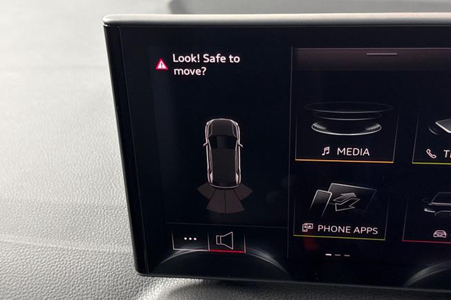 AUDI Q2 Photo 21