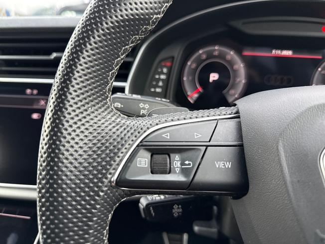 AUDI Q7 Photo 16