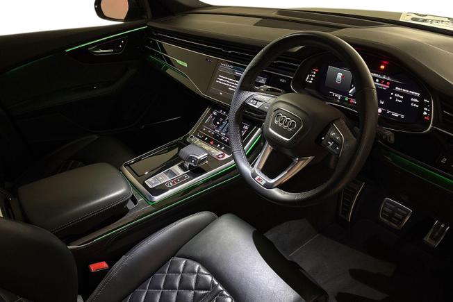 AUDI Sq8 Photo 6