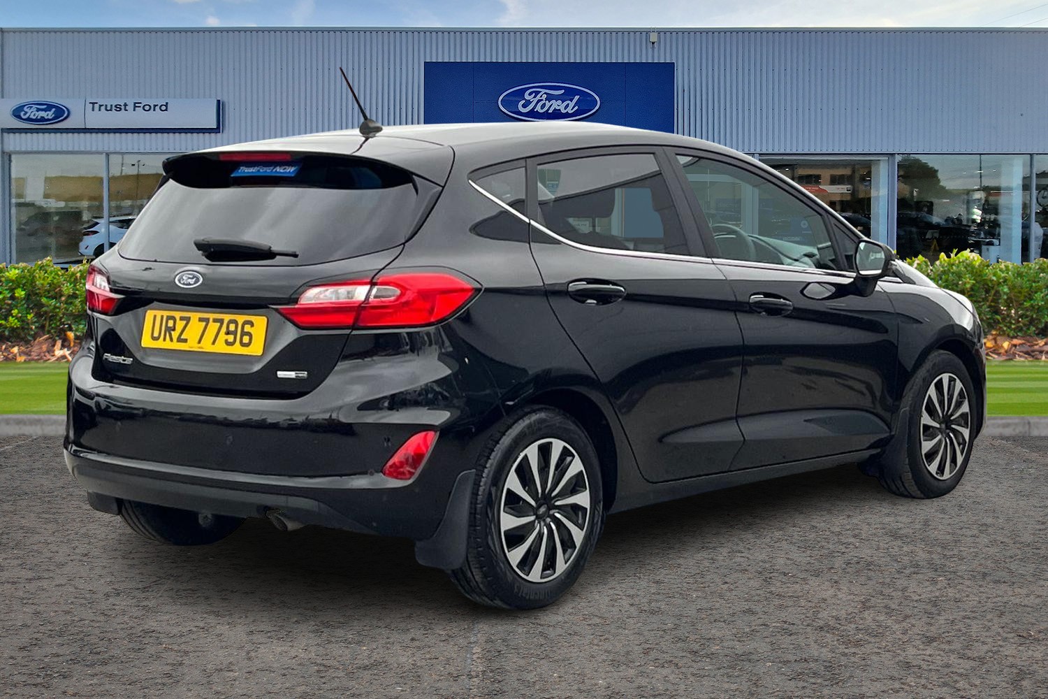 Ford Fiesta Photo 3