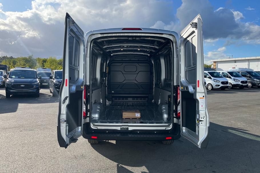 Used Ford E-TRANSIT 7