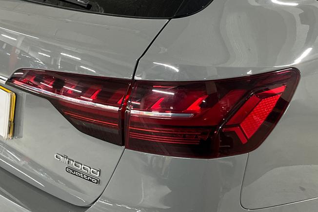 AUDI A4 Allroad Photo 18