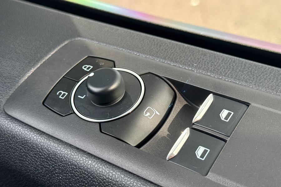 Ford TRANSIT CUSTOM Photo autoimg-16123a809fa08c4f33f9ea46ff5ca54b8091a127.jpg