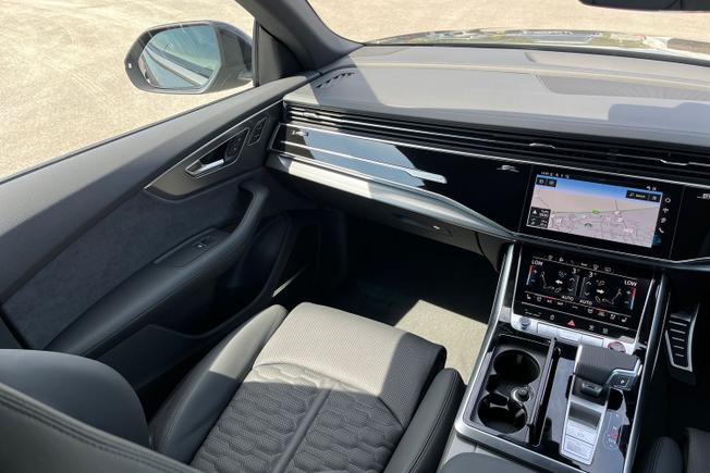 AUDI Rsq8 Photo 60