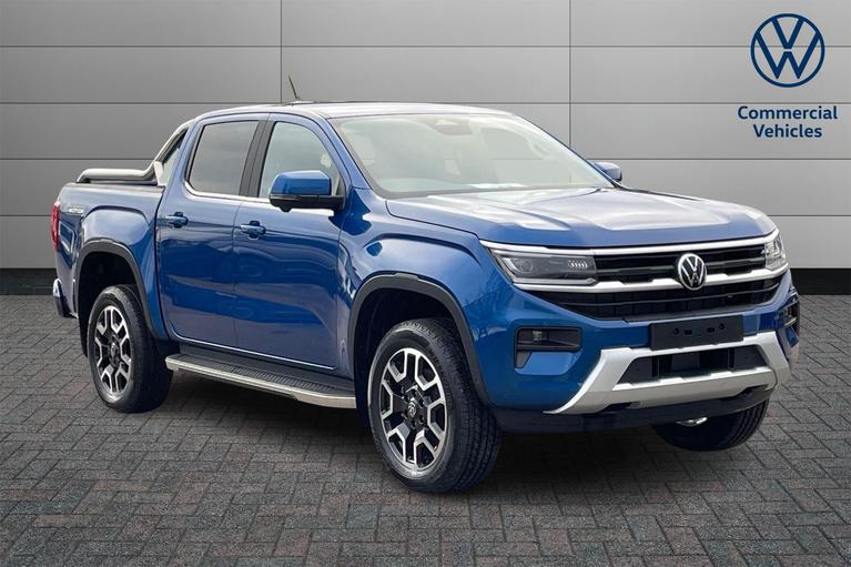 Used 1900 VOLKSWAGEN Amarok Style 205 PS 2.0 TDI 10sp Automatic 4MOTION Pick Up Bright Blue Metallic at JCT600