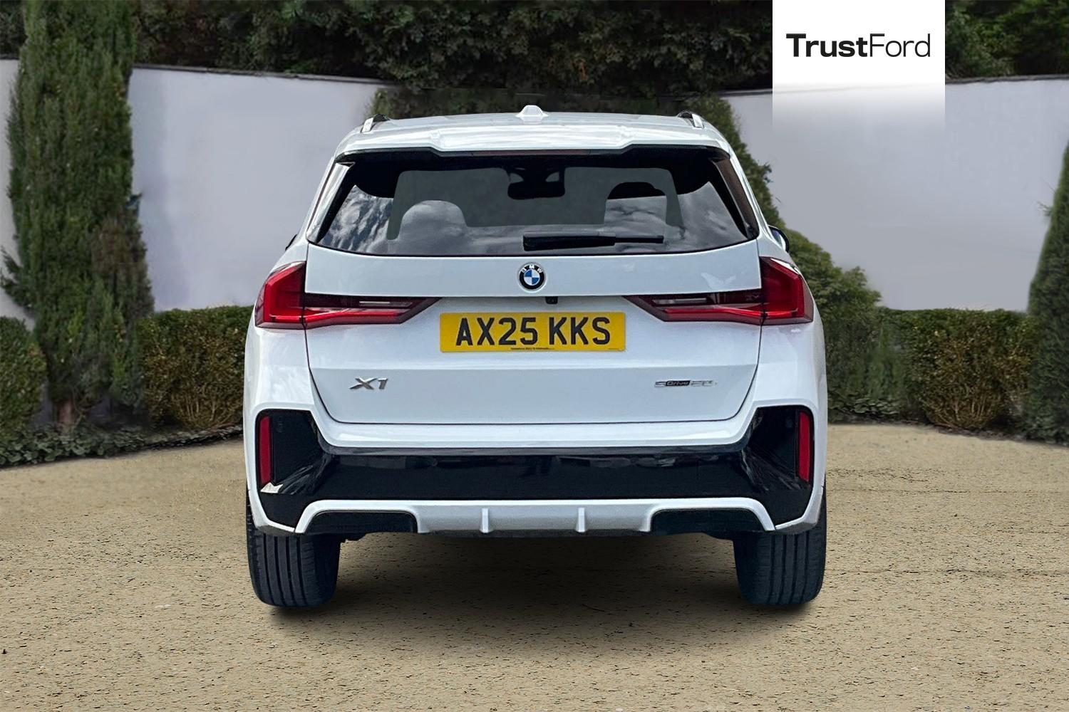 BMW X1 Photo 6