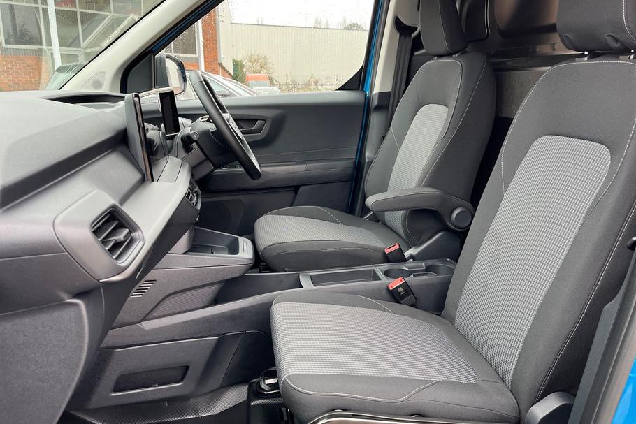 Used Ford E-TRANSIT COURIER LA75RDZ 23