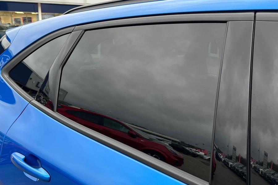 Ford Kuga Photo autoimg-161b009b594a57a43a19cb6c18ecff521b18e3e1.jpg