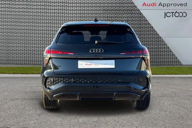 AUDI Q3 Photo 8