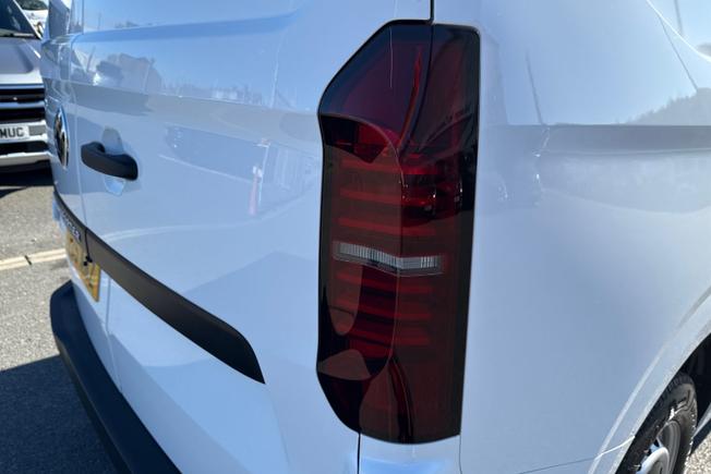 VOLKSWAGEN e-Transporter Photo 18