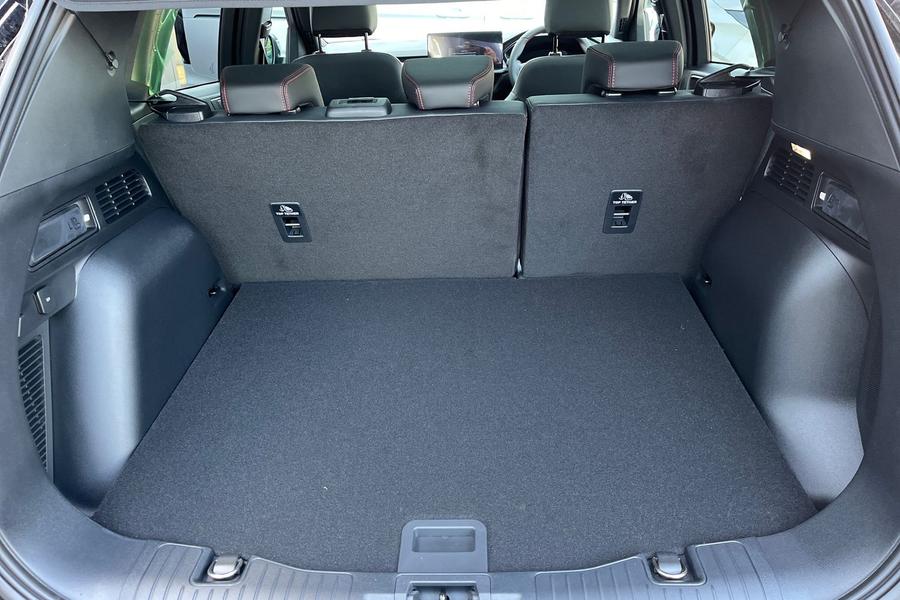 Ford KUGA Photo autoimg-16211dec7cabf424ad50571bc4d8c0ea7453394d.jpg